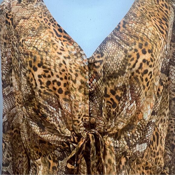 NWT L'AGENCE Multi Animal Printed Drawstring Blouse size medium - Picture 8 of 12